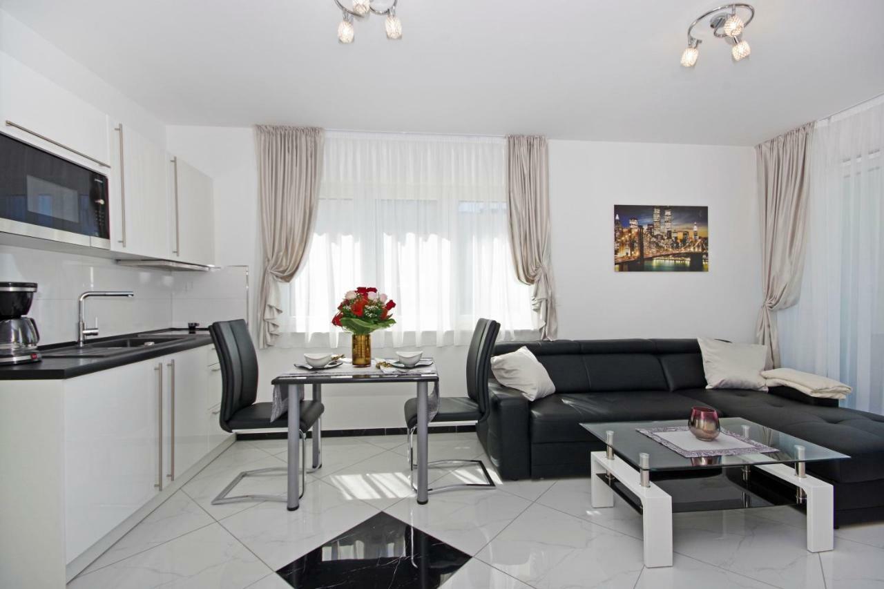 Villa Inis Makarska Zewnętrze zdjęcie
